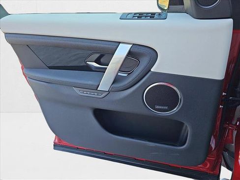 New 2025 Land Rover Discovery Sport S image 25