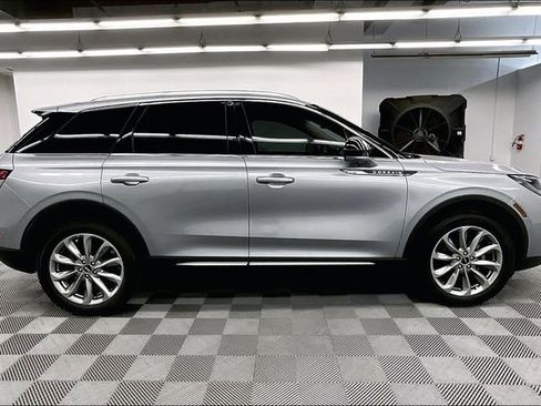 Used 2022 Lincoln Corsair FWD w/ Premium Package image 14