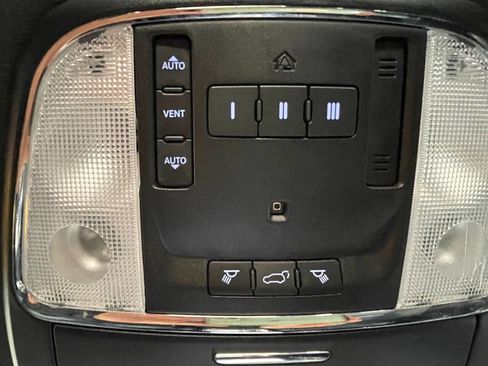 Used 2015 Jeep Grand Cherokee Limited AWD/4WD image 33