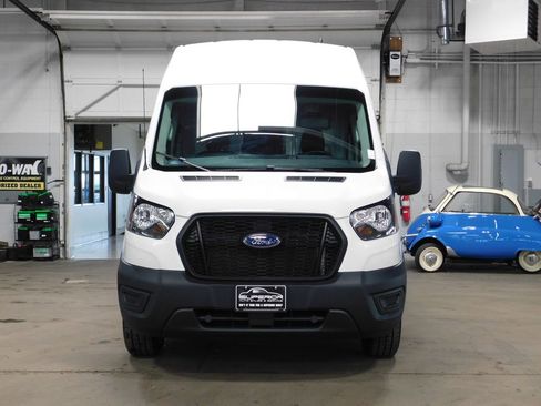 Used 2022 Ford Transit 250 148 High Roof Extended AWD image 3