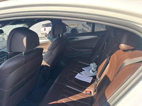 Used 2019 BMW 540i xDrive w/ M Sport Package AWD/4WD image 15