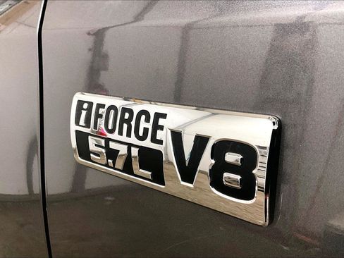 Used 2016 Toyota Tundra SR5 image 14