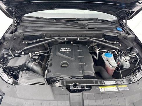 Used 2017 Audi Q5 2.0T Premium Plus w/ Technology Package image 27