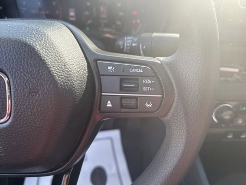 Used 2025 Honda Accord SE image 18