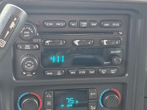 Used 2003 Chevrolet Silverado 2500 LT w/ Skid Plate Package image 16