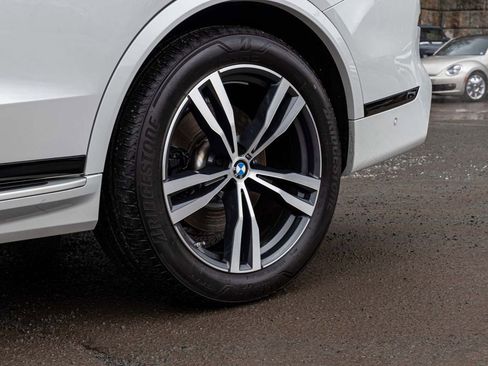 Used 2026 BMW X7 xDrive40i AWD/4WD image 8