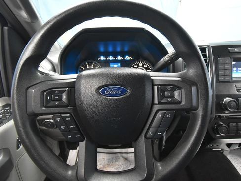 Used 2015 Ford F150 XLT w/ Trailer Tow Package image 10