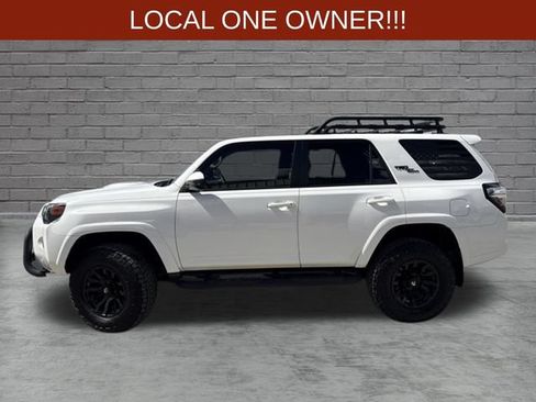 Used 2020 Toyota 4Runner TRD Off-Road AWD/4WD image 2