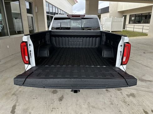 New 2026 GMC Sierra 1500 SLT w/ SLT Premium Plus Package image 32