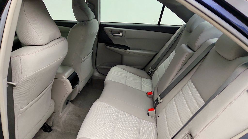 Used 2017 Toyota Camry LE FWD image 20