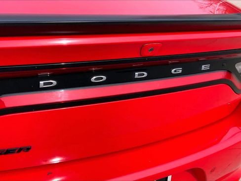 Used 2018 Dodge Charger SXT w/ Blacktop Package image 30