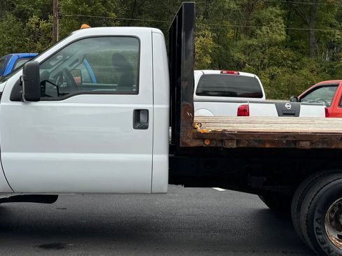 Used 2012 Ford F350 XL w/ XL Decor Group image 3