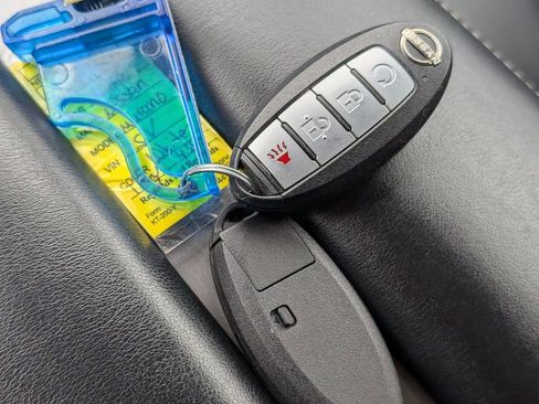 Used 2023 Nissan Murano SV w/ SV Midnight Edition Package image 32