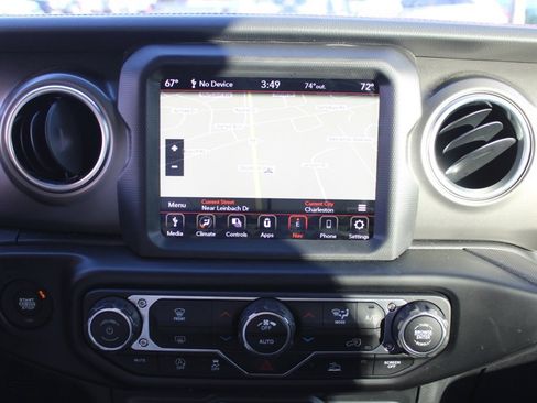 Used 2022 Jeep Gladiator Rubicon w/ Trailer Tow Package image 26