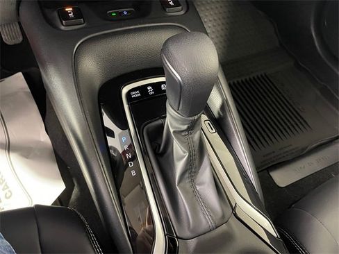 Used 2025 Toyota Corolla XLE image 10