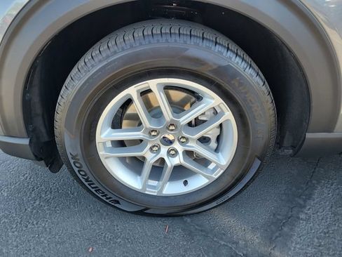 New 2026 Ford Explorer Active w/ Active Comfort Package RWD image 32