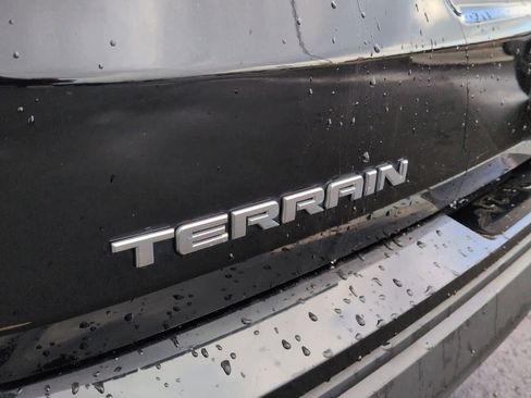 Used 2021 GMC Terrain SLE w/ Driver Convenience Package image 12