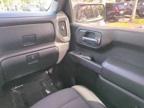 Used 2022 Chevrolet Silverado 1500 Custom w/ Rally Edition RWD image 18