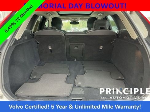 Certified 2025 Volvo XC60 B5 Core AWD/4WD image 15