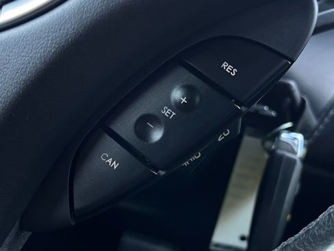 Used 2006 Aston Martin DB9 Volante image 38