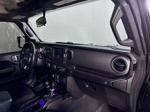 Used 2022 Jeep Gladiator Sport image 32