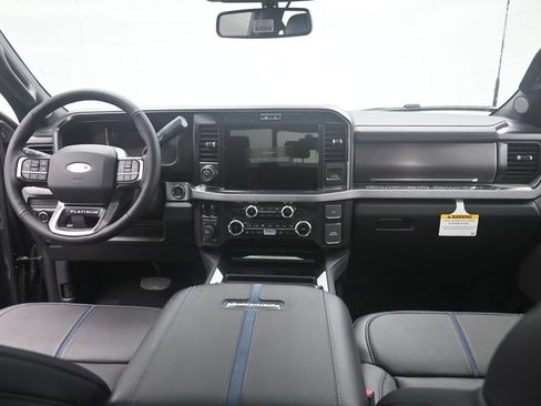 New 2026 Ford F250 Platinum AWD/4WD image 28