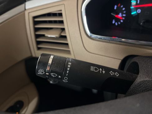 Used 2009 Chevrolet Traverse LTZ image 14