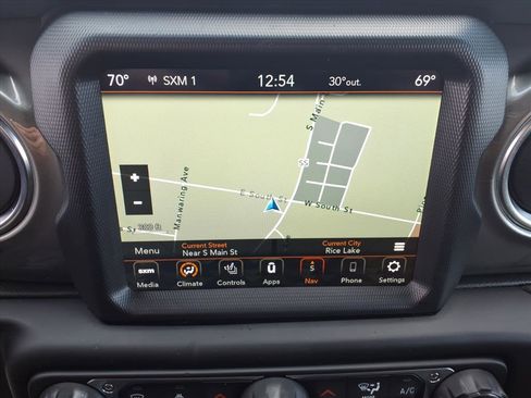 Used 2023 Jeep Wrangler Sahara w/ Cold Weather Group image 18