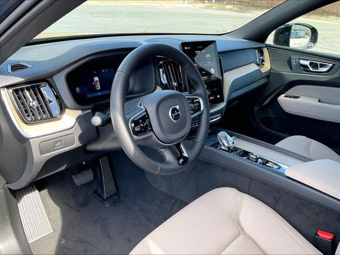 New 2026 Volvo XC60 B5 Plus w/ Protection Package Premier AWD/4WD image 8
