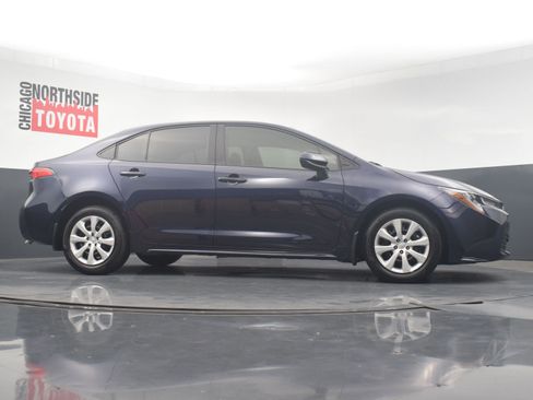 Used 2025 Toyota Corolla LE FWD image 28