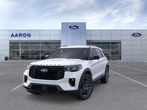 New 2026 Ford Explorer ST-Line RWD image 3