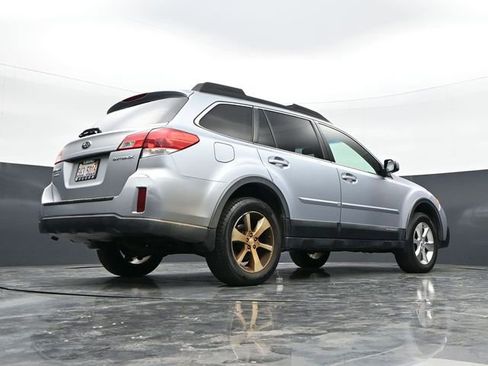 Used 2014 Subaru Outback 2.5i Limited w/ Moonroof Package image 40