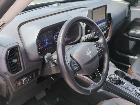 Used 2023 Ford Bronco Sport Outer Banks w/ Tech Package AWD/4WD image 10