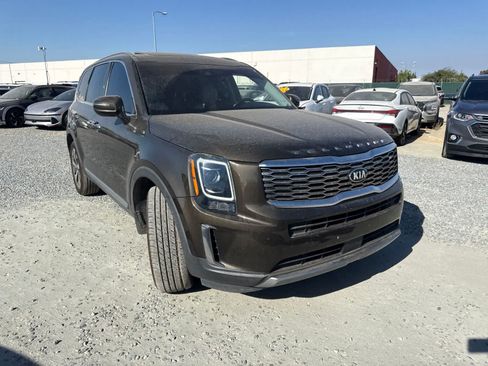 Used 2021 Kia Telluride S FWD image 3