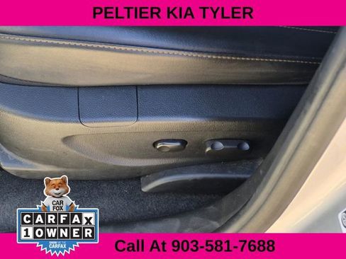 Used 2022 Chevrolet Trax LT w/ LT Convenience Package image 21