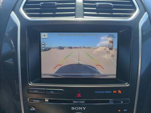 Used 2018 Ford Explorer Limited AWD/4WD image 13