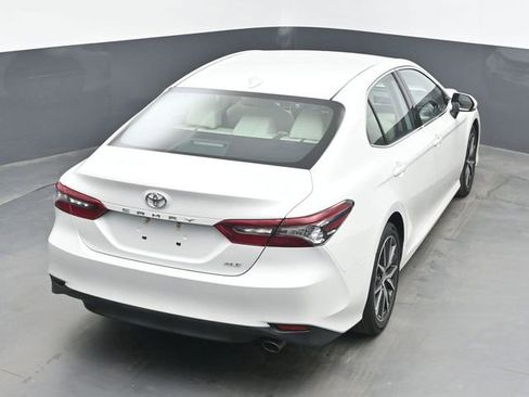Used 2022 Toyota Camry XLE FWD image 36