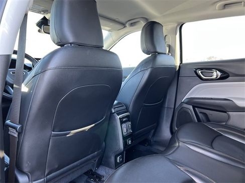 Certified 2022 Jeep Compass Limited image 33