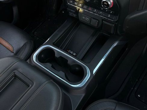 Used 2021 GMC Sierra 1500 AT4 w/ AT4 Premium Package image 32