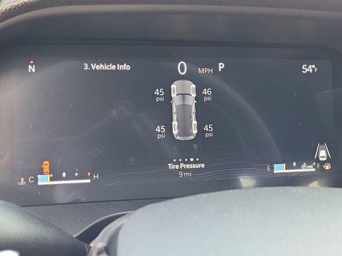 New 2025 Jeep Grand Cherokee Laredo image 11