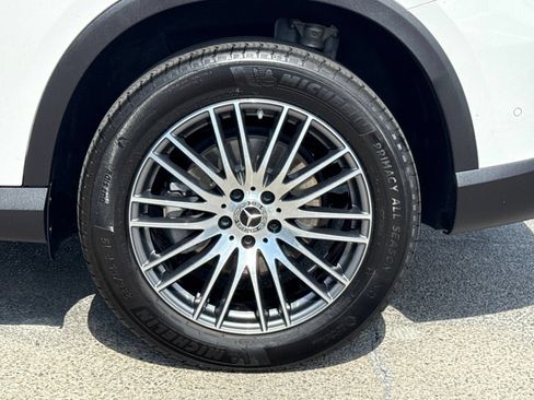 Used 2026 Mercedes-Benz GLC 300 image 19