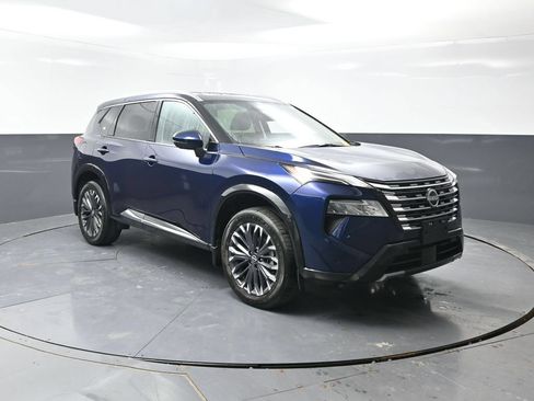 Used 2026 Nissan Rogue Platinum w/ Platinum Premium Package AWD/4WD image 5