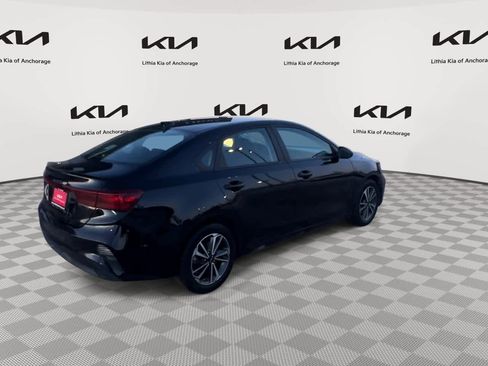 Certified 2022 Kia Forte LXS image 8