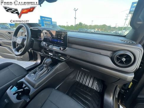 Used 2023 Chevrolet Colorado W/T RWD image 34