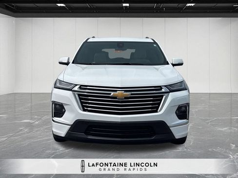 Used 2023 Chevrolet Traverse Premier AWD/4WD image 8