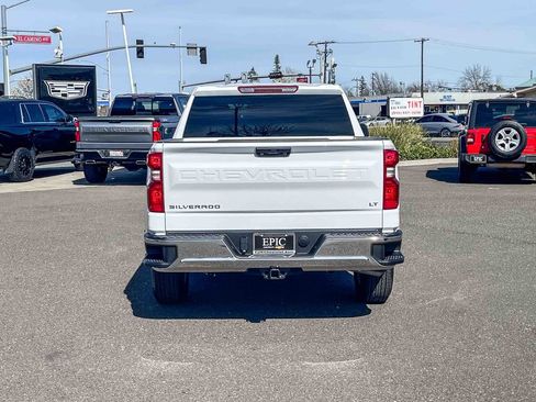 New 2026 Chevrolet Silverado 1500 LT image 3