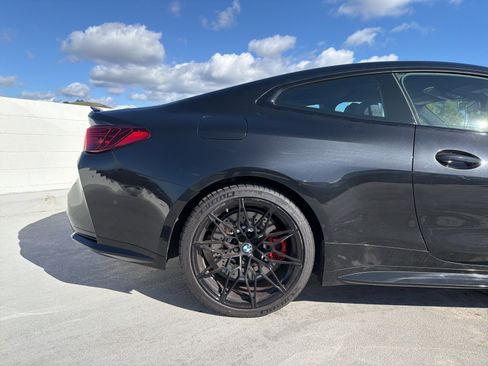 Used 2026 BMW M4 Competition w/ Executive Package image 5