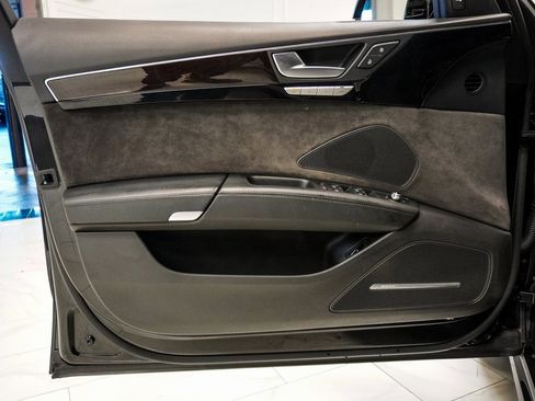 Used 2017 Audi A8 L 4.0T w/ Driver Assistance Package image 25