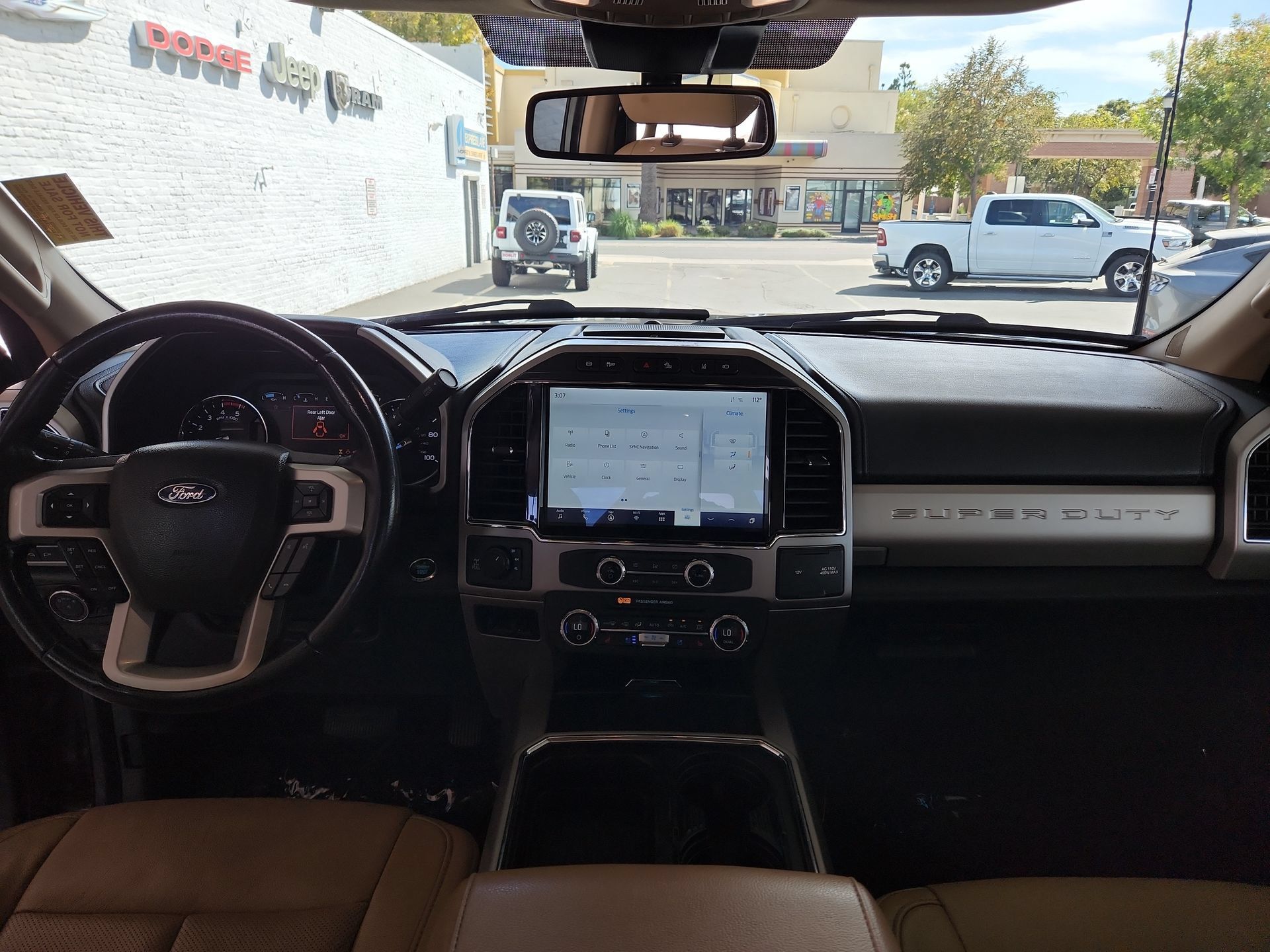 Used 2022 Ford F350 Lariat w/ Tremor Off-Road Package AWD/4WD image 26