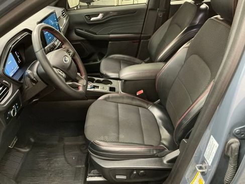Used 2023 Ford Escape ST-Line w/ Tech Pack #1 FWD image 10